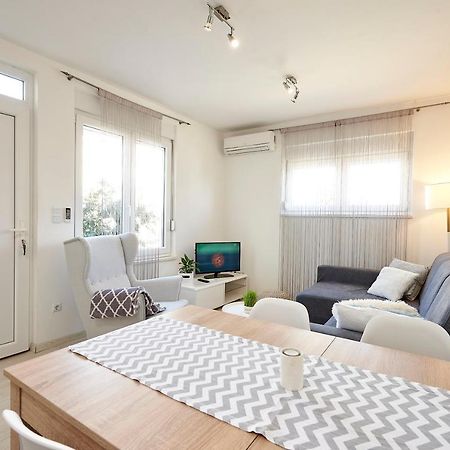 Apartmani Sara I Klara Trogir Eksteriør billede