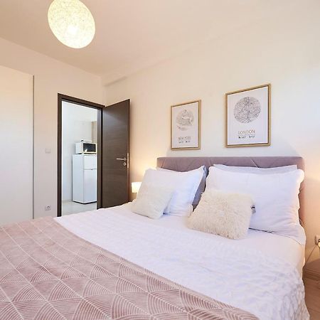 Apartmani Sara I Klara Trogir Eksteriør billede