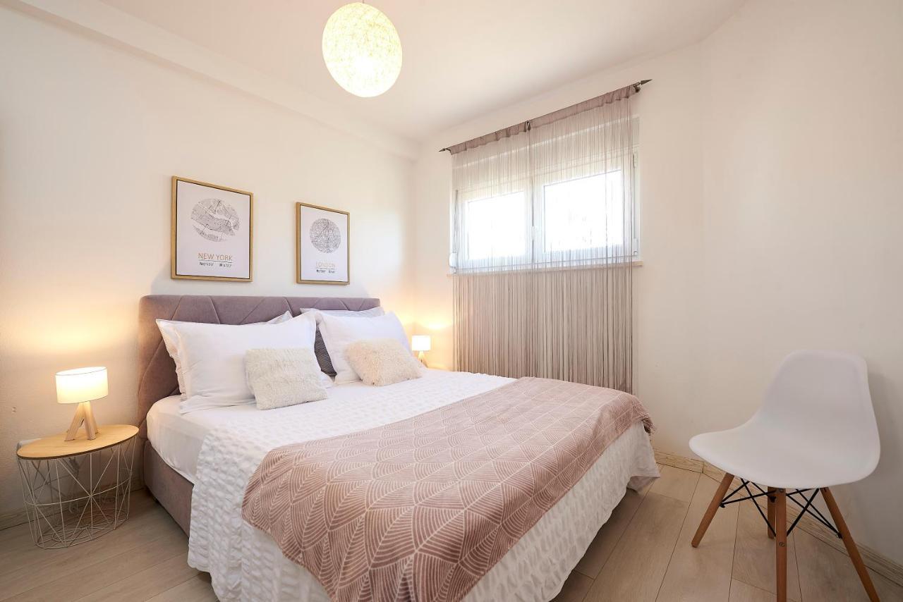 Apartmani Sara I Klara Trogir Eksteriør billede