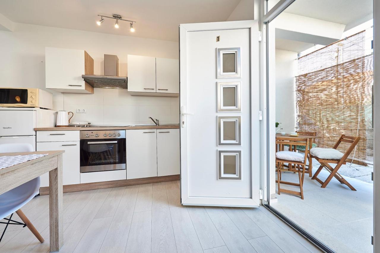 Apartmani Sara I Klara Trogir Eksteriør billede